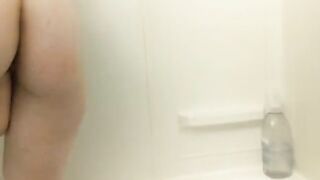 Eelet - Riding a Dildo and her Showerhead, showcasing emo and goth vibes