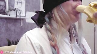The doctor gave a blowjob advice to cure Lovely Dove