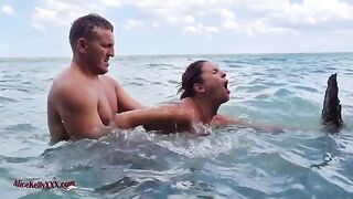 Amazing sex in the blue lagoon with an erotic twist