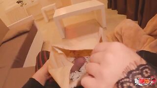 The stepson made a popcorn with a dick for sexy stepmom