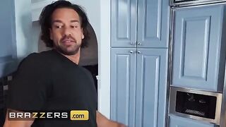 Phoenix Marie cheats on her husband with his friend and her old fuck buddy