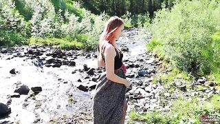 A teen redhead girl compensated her lack of money with sex