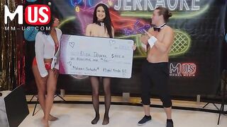 Brunette hottie Eliza Ibarra rides Jay Romero’s cock with passion