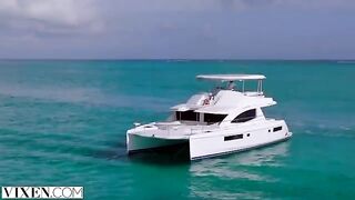 A stunning girl was stranded on a desert island after a shipwreck