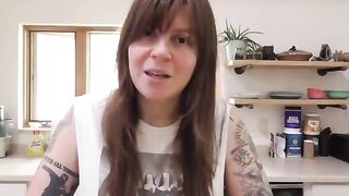 A neighbor from Wisconsin is begging for cock and creampie POV