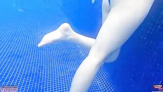 A Chinese girl is on vacation and gets fucked hard by her boyfriend