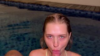 A Californian girl likes having sex in the pool and getting cum on her face