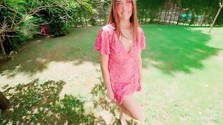 A picked up girl with humble origins to have some fun together
