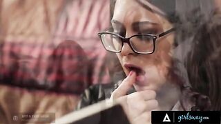 An investigator, portrayed by the stunning Riley Reid, rubs her pussy while thinking of missing girls