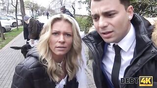 The collector has sex with a blonde bride in front of her future husband