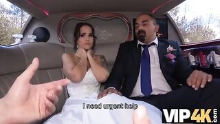 A bride allows her husband to watch her getting her ass banged in a limo