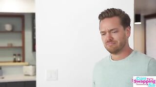 She blew bubbles with cum, her stepbrother’s surprise was priceless