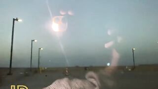 Babe agreed to suck a dick in the car in the parking lot
