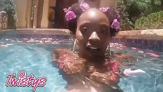 Elsie shakes big ass in the pool for Twistys