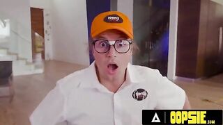 Jewelz Blu seduces tech nerds to fix her TV with sexy PAWG charm