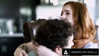 YouTuber’s old house mid-air action with petite Madi Collins