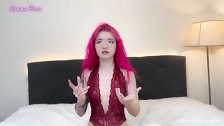 A cute teen Emma Fiore proposes a threesome with her friend in Story Time