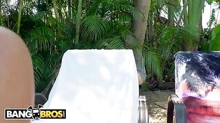 Julianna Vega’s stalker gets rewarded with an oily, hardcore session