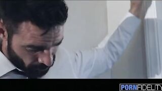 Perfect housewife Anna Bell Peaks gets fucked hard