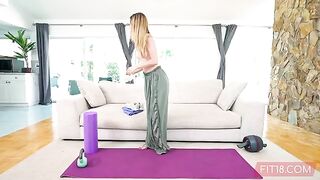 Flexible teenage star Molly Little gets creampied in POV