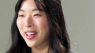 How do women reach orgasm? With horny Korean teen Elle Lee, it’s a thrilling ride