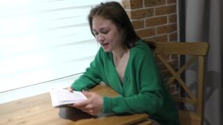 Bookworm student learns hard Kamasutra at 18 y.o