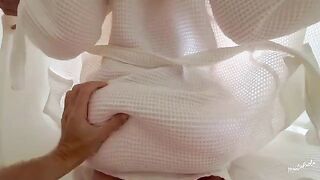 I shook my ass to seduce my stepbrother and it worked!