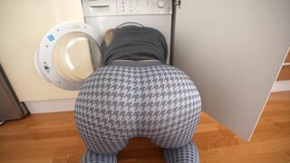 Guy helped his stepsister after she got stuck in the washer