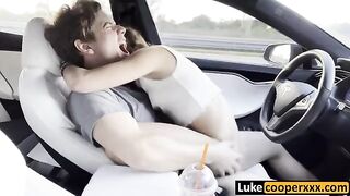 Hot teen babe gets fucked on the way home in her car