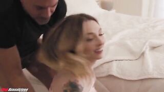 The babysitter made a cookie trail leading to her pussy for the dad
