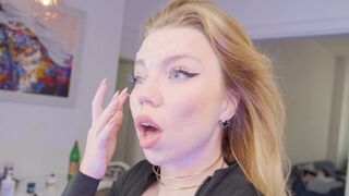 The guy was given a portion of sperm straight into the pussy