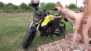 A hot MILF met a stranger on a picnic and got fucked hard