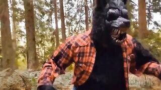 Date with a hot girl becomes a gory nightmare for the guy