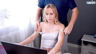 I was massaging my stepsister streamer, it ended with sex and a cumshot