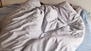 A husband fucked his wife in the morning to wake her up with passion