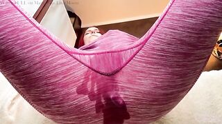 A beautiful, sporty girl, Lina Moore, has an intense anal session with a dildo
