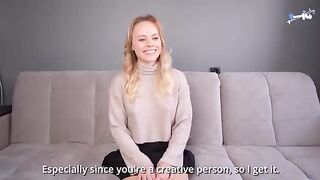 A blonde girl with big ass fucks at her casting