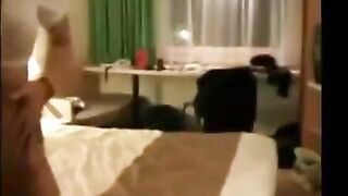 Brunette gets high-quality cock in her wet pussy - erporn