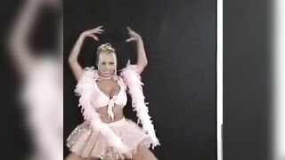 A naughty Russian dance that will make everyone around horny