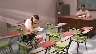 The teacher put a dirty girl in cancer and finished in her mouth