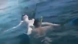 Fucking divers at the bottom of the sea in eporn style
