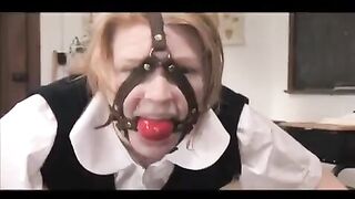 Lesbian bondage has no borders, and here's a hot example