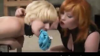 Lesbian beauties fuck each other and tie with sex ropes
