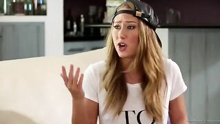 Carter Cruz seduced her friend to fuck without a guy