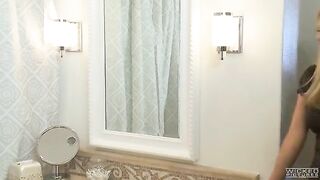 The husband fucked his wife in the bathroom, she groaned loudly
