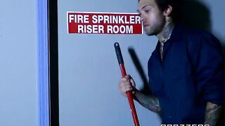 A cleaning man got lucky with a hot chick, none other than Abigail Mac