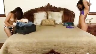 An Asian girl was fucked in the pussy on the bed