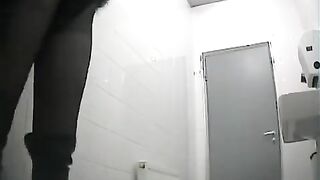 A hidden room in a parachute is not a joke