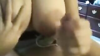 She swallows all the sperm without a single drop