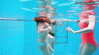 Nude girls in the pool, camera shooting without permission